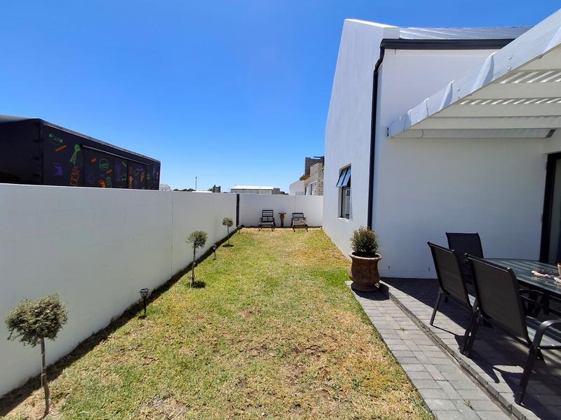 3 Bedroom Property for Sale in Britannia Bay Western Cape